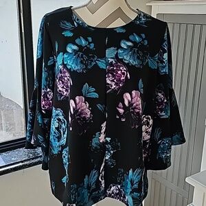 Worthington floral print top size petite large